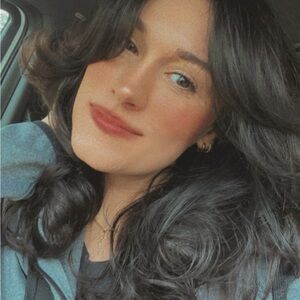 Meet your Posher, Hannah